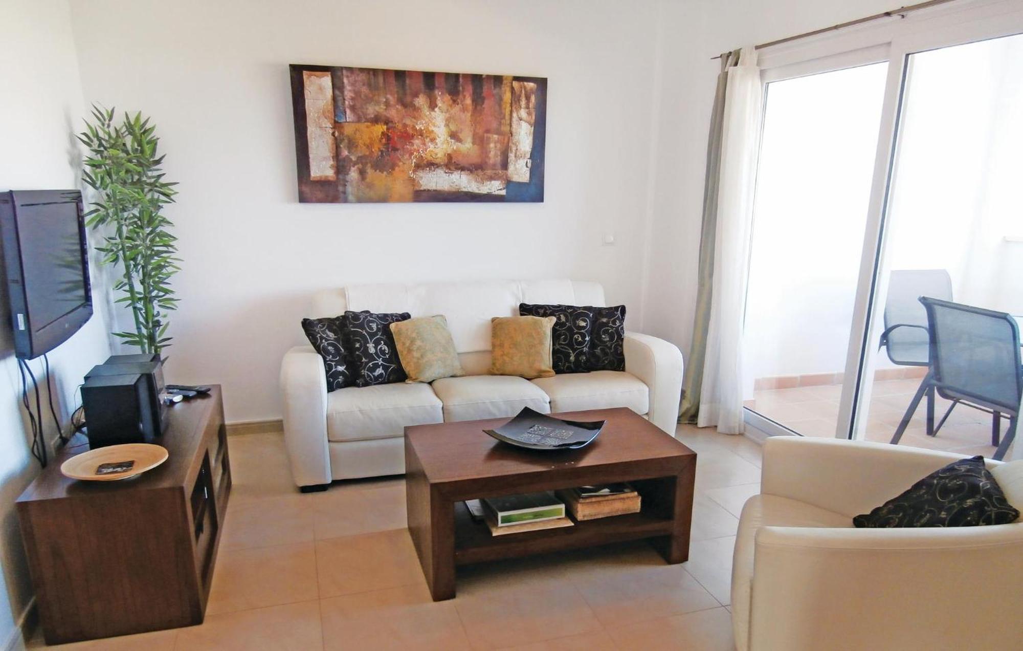 2 Bedroom Beautiful Apartment In 苏兹纳 外观 照片